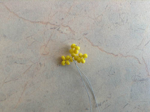 Рыльце цветка из бисера
